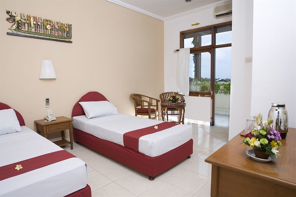 Hotel Ratna Kuta Lombok Extérieur photo