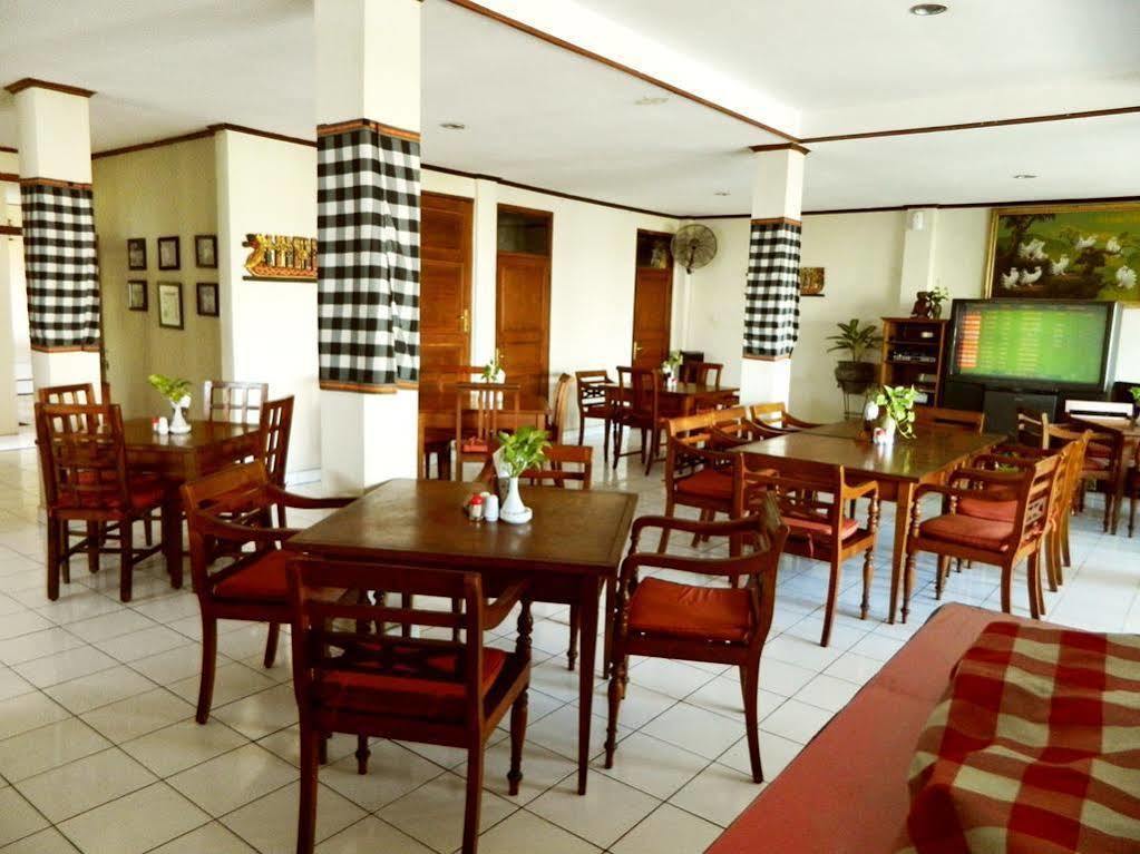 Hotel Ratna Kuta Lombok Extérieur photo